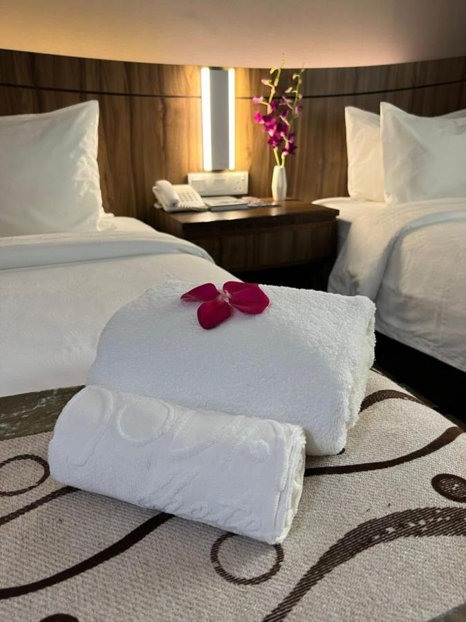 Nova Hotel ميري المظهر الخارجي الصورة